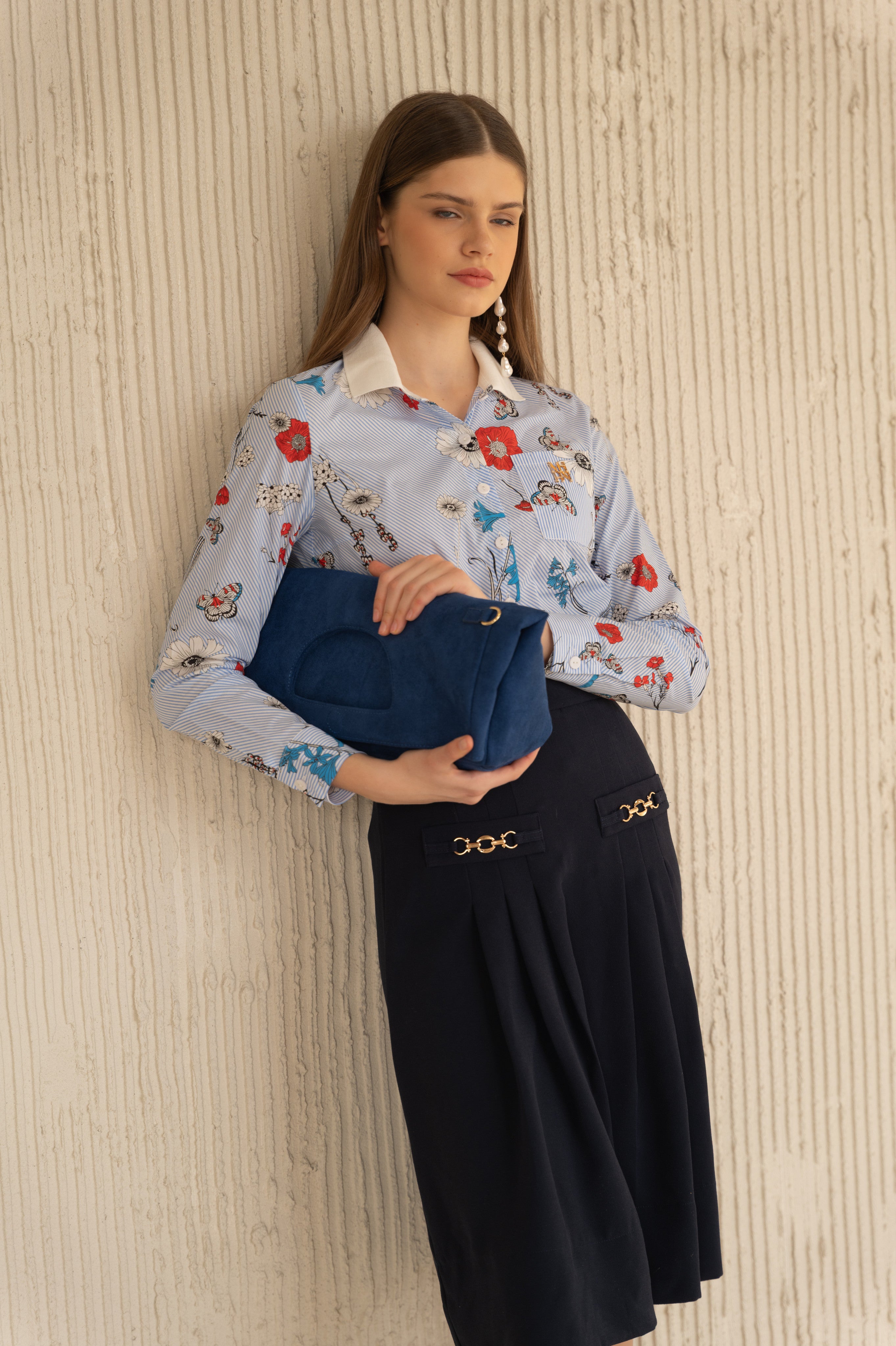 חולצת בן תכלת