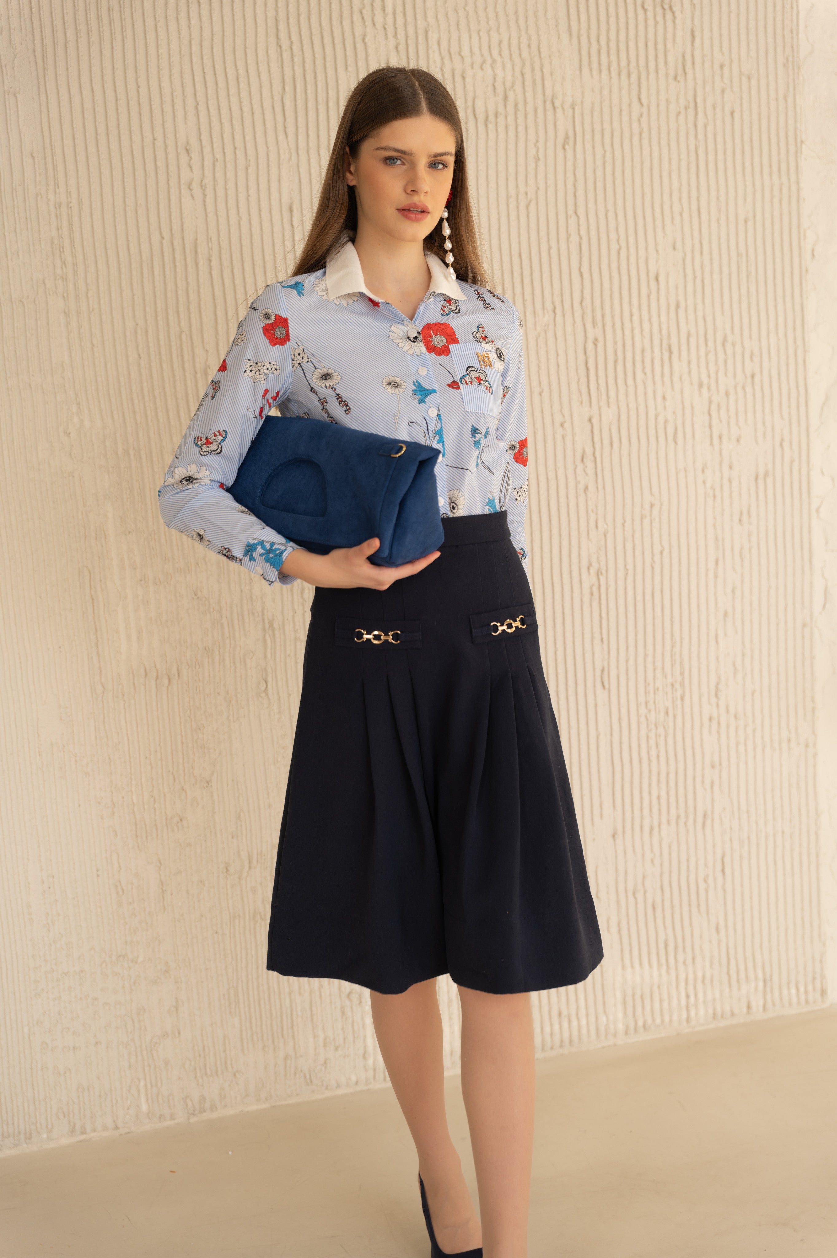 חולצת בן תכלת