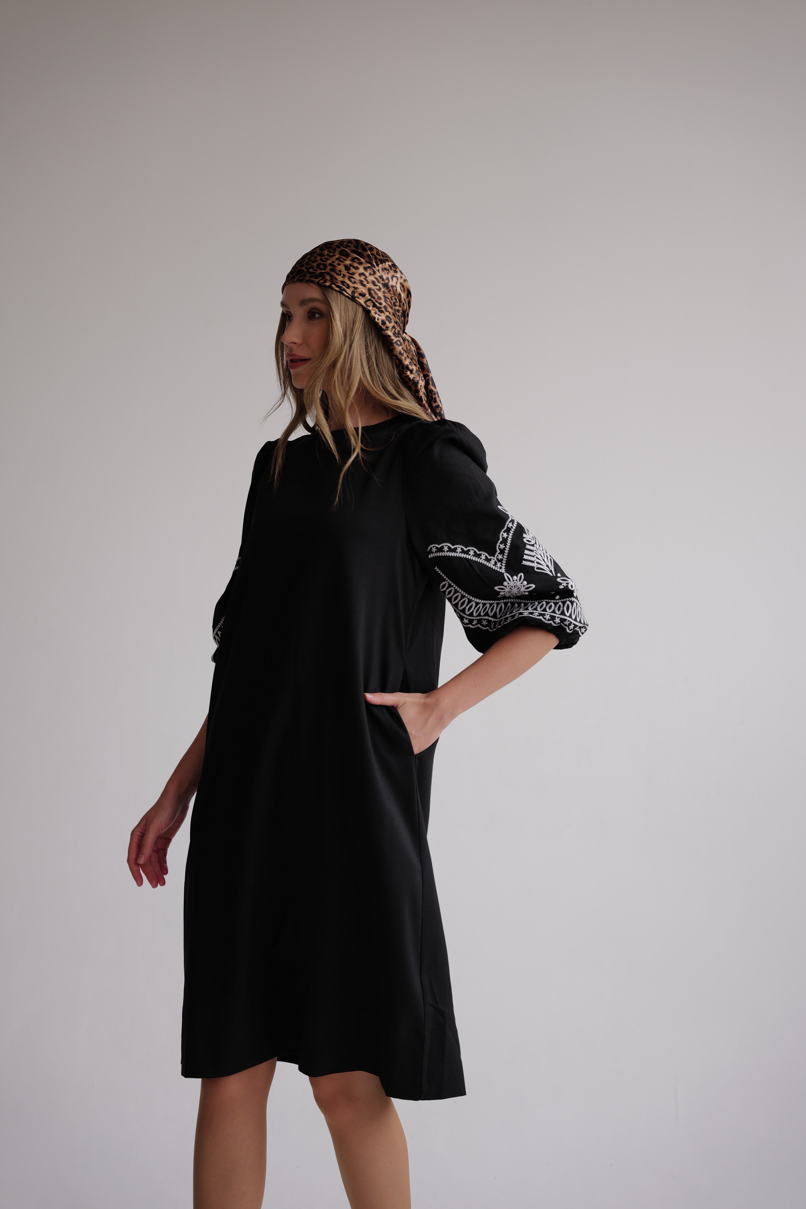 שאנל שחור